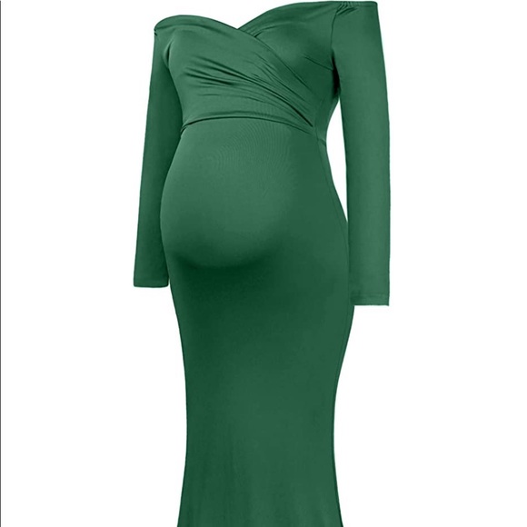 Green off shoulder maternity dress - Picture 8 of 10